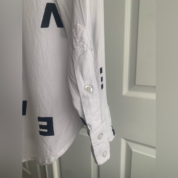 LOVE Button Down Blouse - Picture 3 of 7